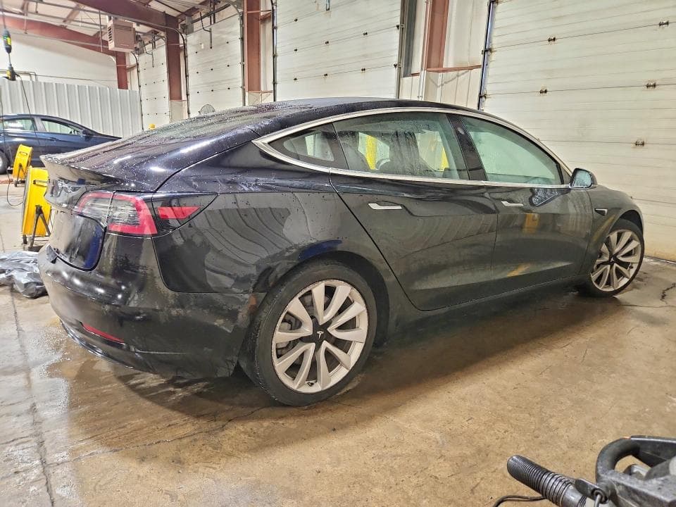 2018 TESLA MODEL 3 3