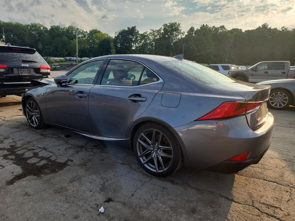 2018 LEXUS IS 300 2