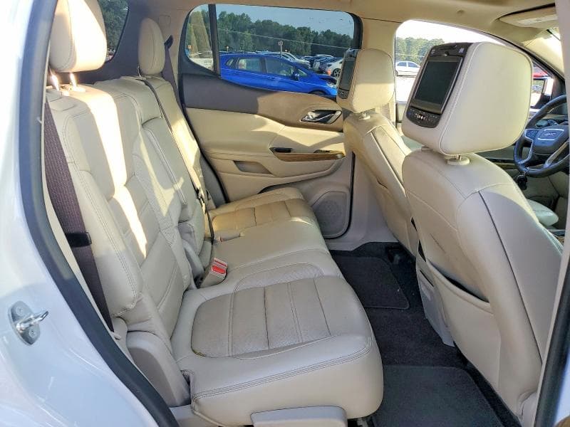 2017 GMC ACADIA DENALI 11