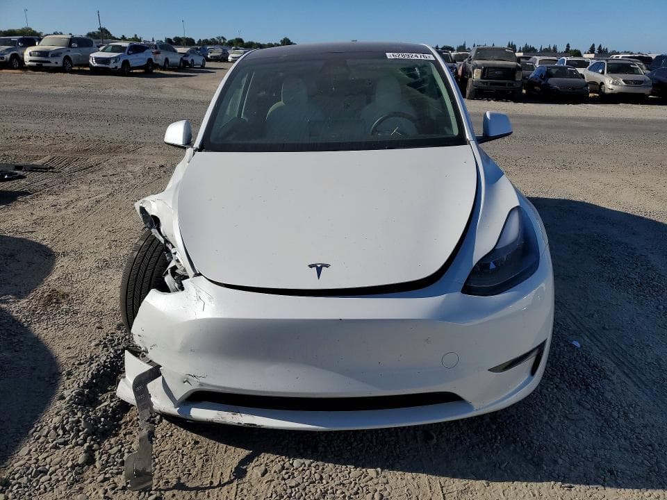 2023 TESLA MODEL Y 5