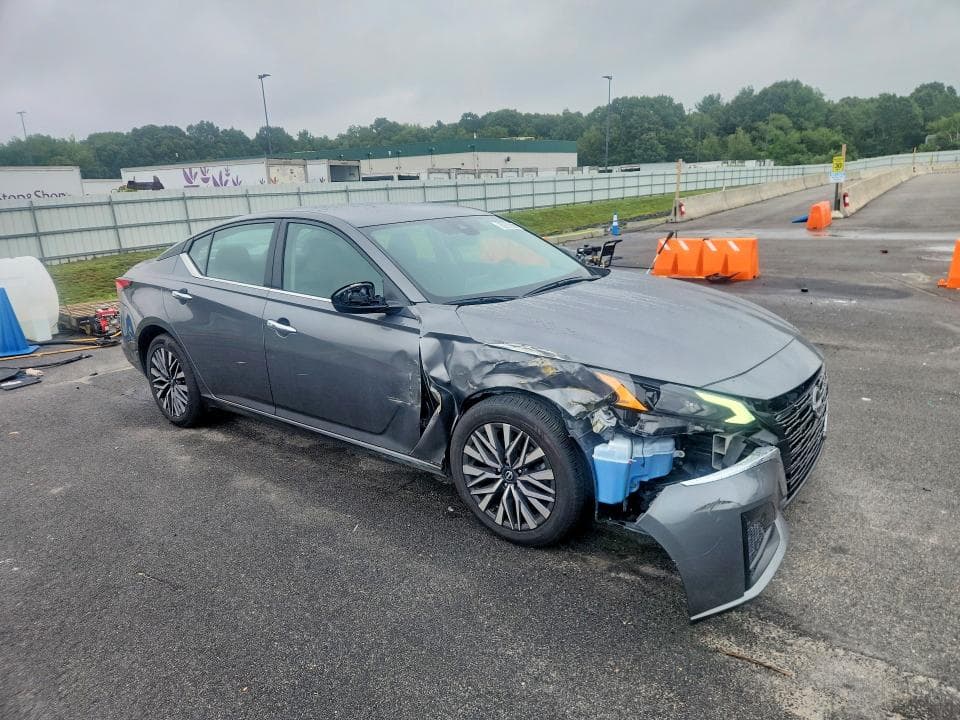 2025 NISSAN ALTIMA SV 4