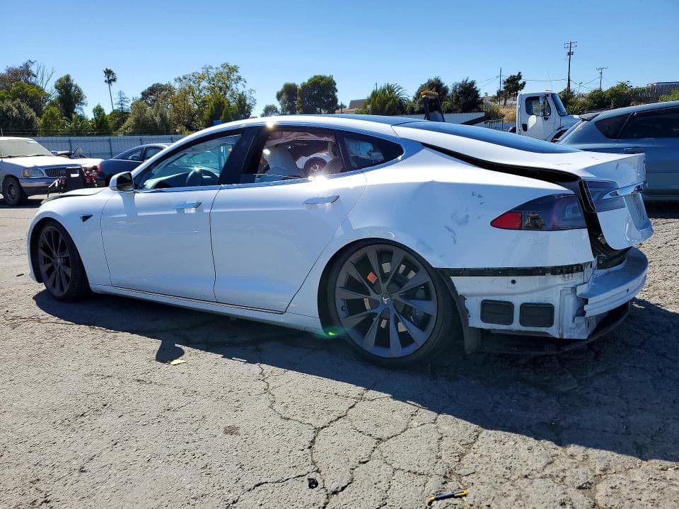 2020 TESLA MODEL S 2