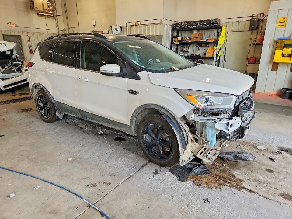 2019 FORD ESCAPE TITANIUM 4