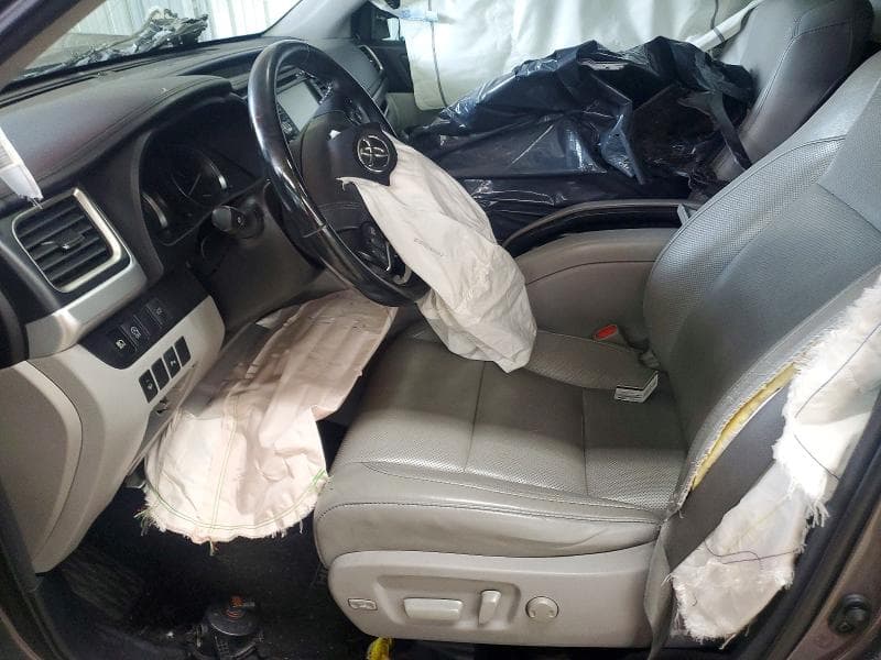2017 TOYOTA HIGHLANDER LIMITED 7