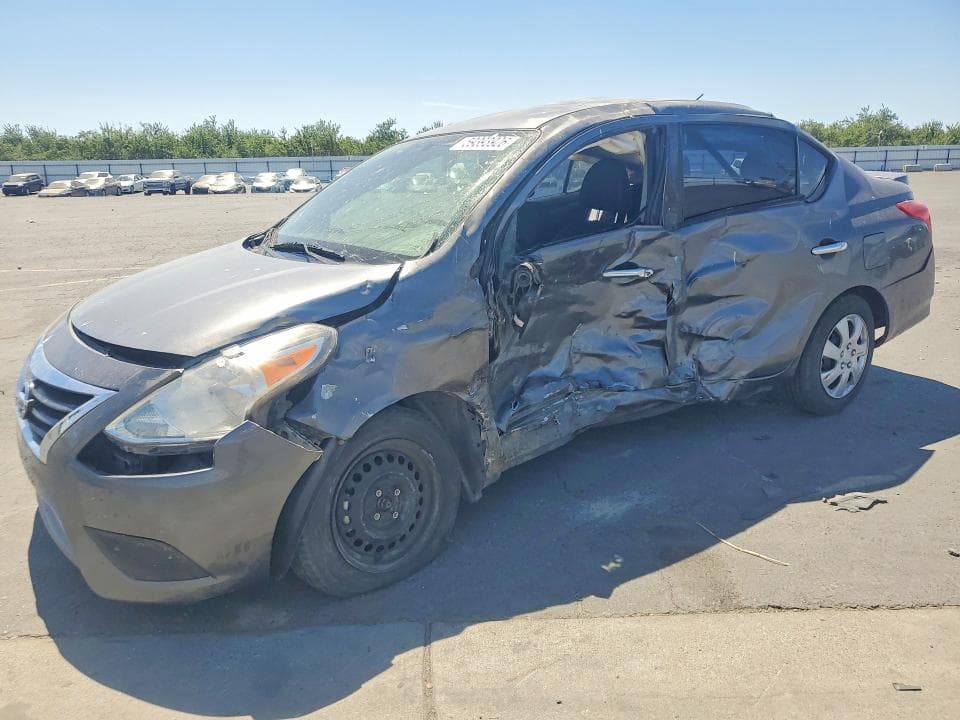 2018 NISSAN VERSA SV - 1