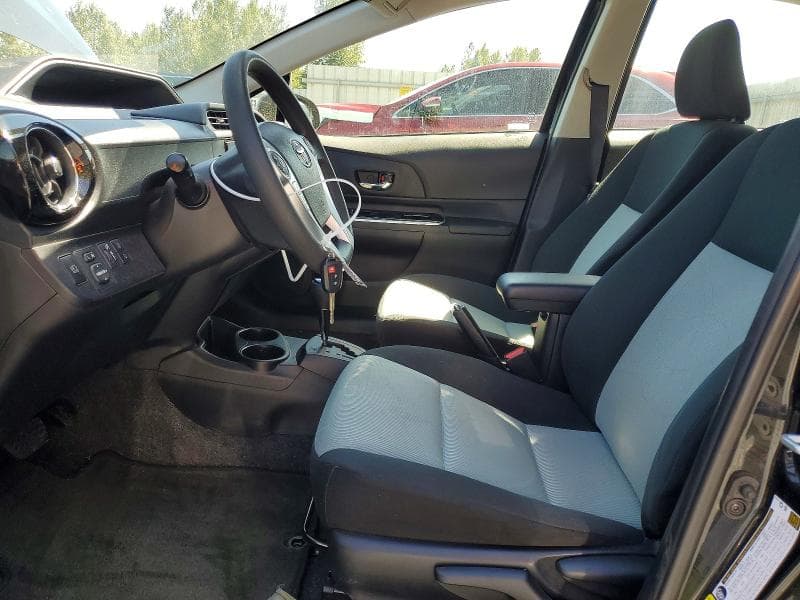 2017 TOYOTA PRIUS C TWO 7