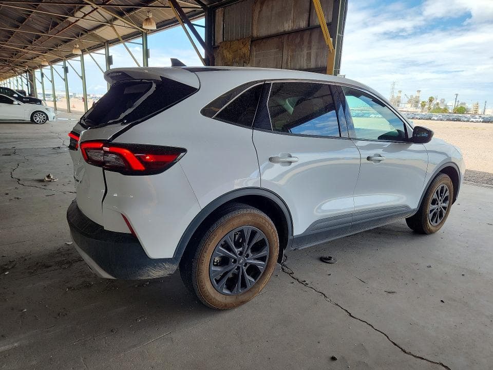 2024 FORD ESCAPE ACTIVE 3