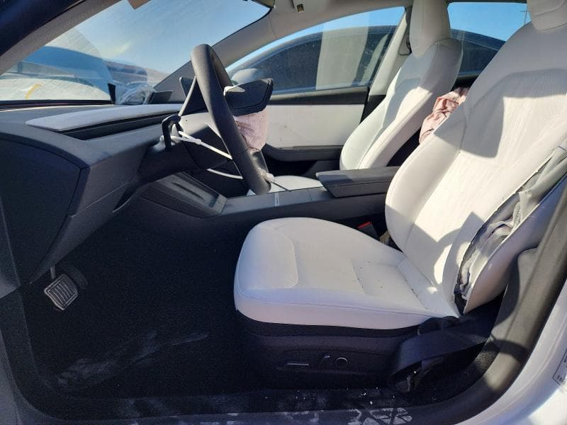 2026 TESLA MODEL 3 7