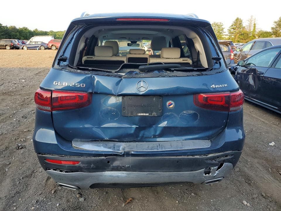 2022 MERCEDES-BENZ GLB 250 4MATIC 6