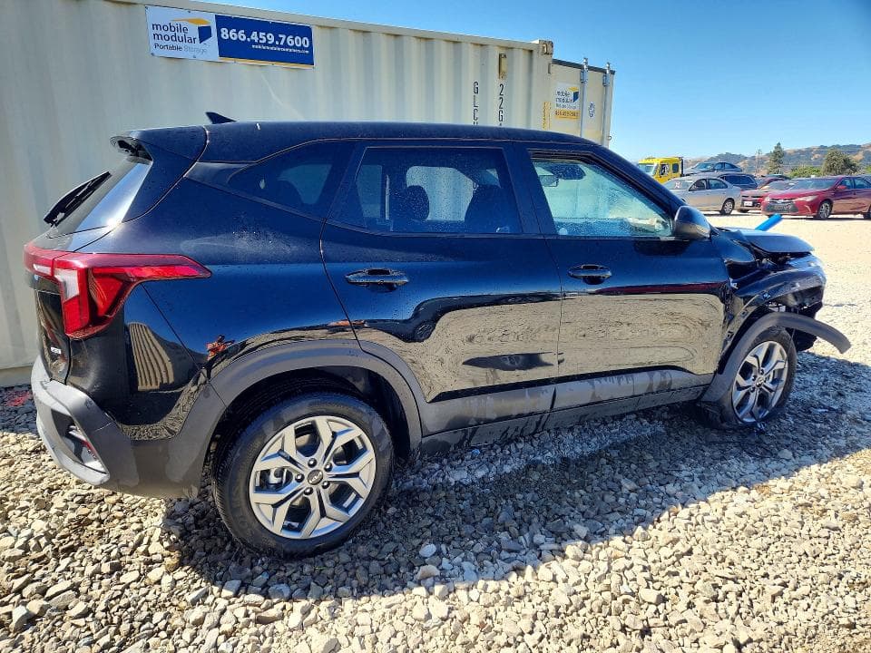 2026 KIA SELTOS LX 3