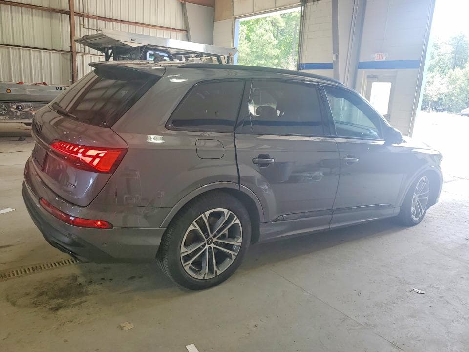 2025 AUDI Q7 PREMIUM PLUS 3