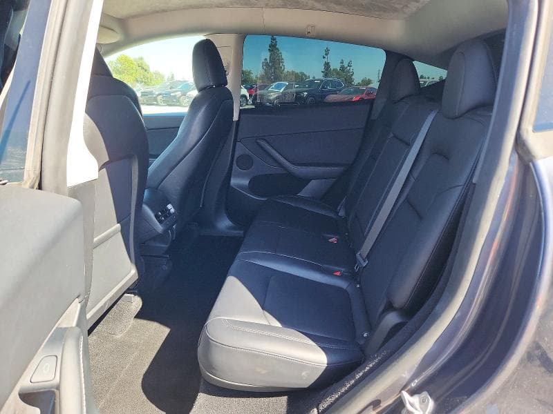 2023 TESLA MODEL Y 10