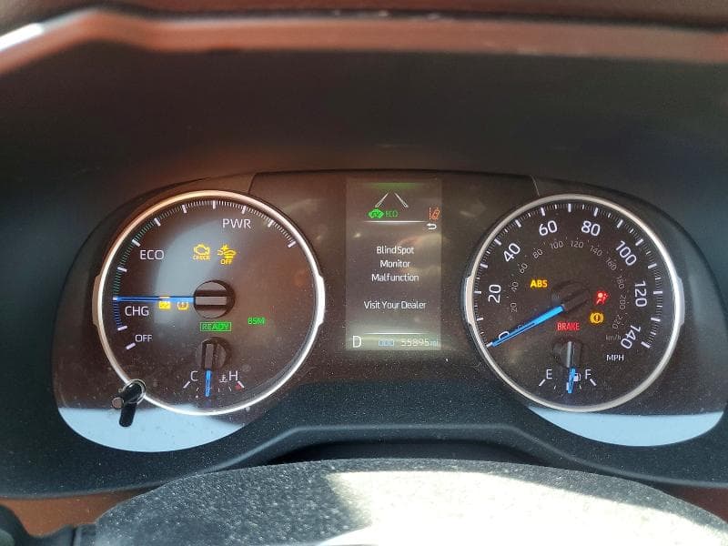 2022 TOYOTA RAV4 XLE 9