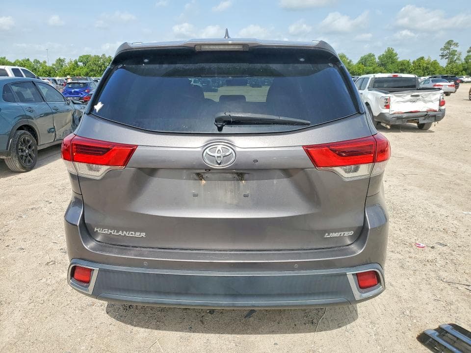2018 TOYOTA HIGHLANDER LIMITED 6