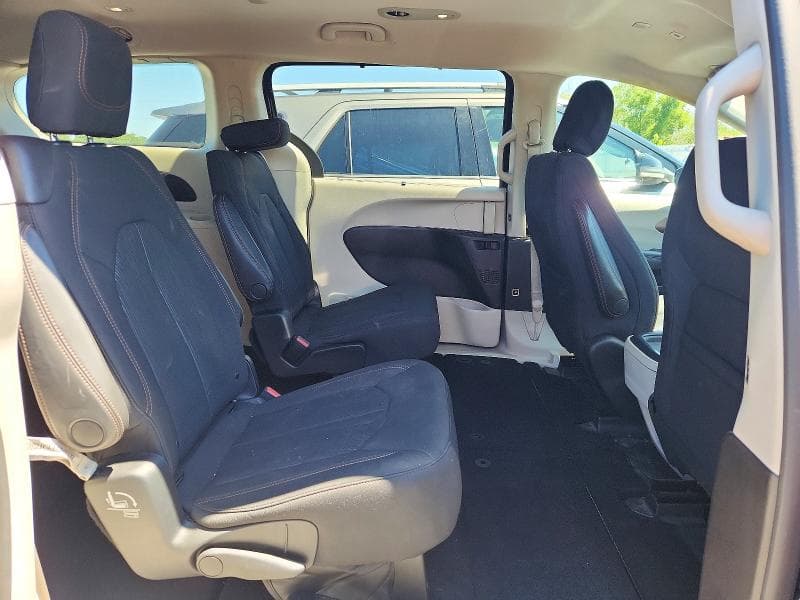 2018 CHRYSLER PACIFICA TOURING PLUS 11