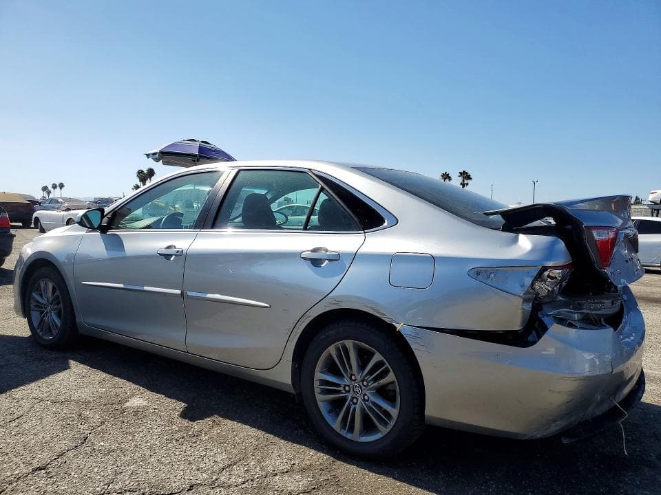 2017 TOYOTA CAMRY SE 2