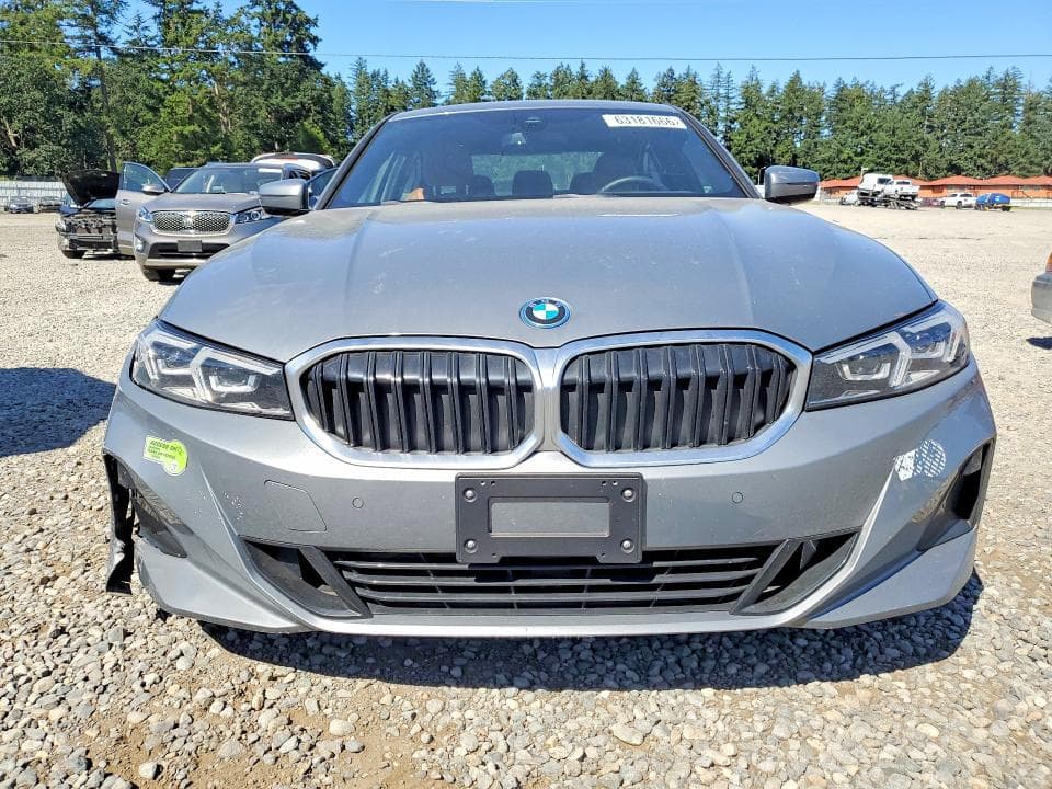 2023 BMW 330E 5