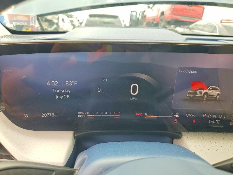 2025 BUICK ENCLAVE AVENIR 9