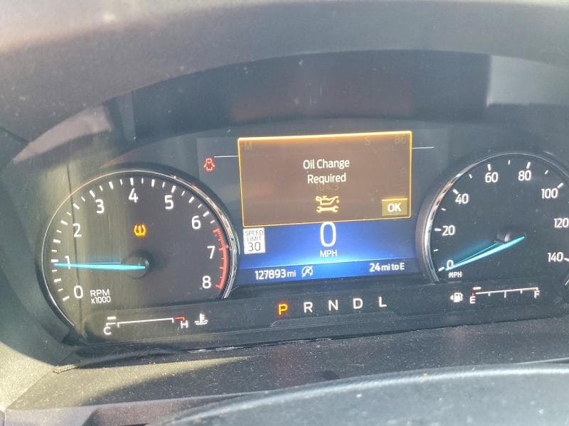 2021 FORD EXPLORER XLT 9