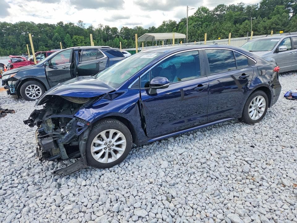 2020 TOYOTA COROLLA XLE