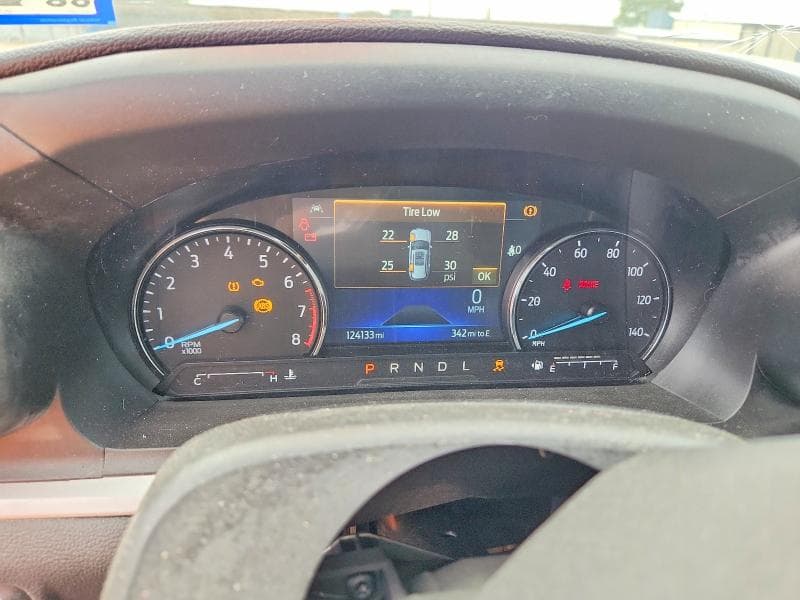 2022 FORD EXPLORER XLT 9