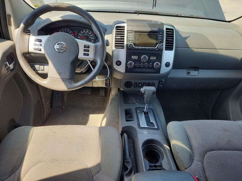 2017 NISSAN FRONTIER SV 8