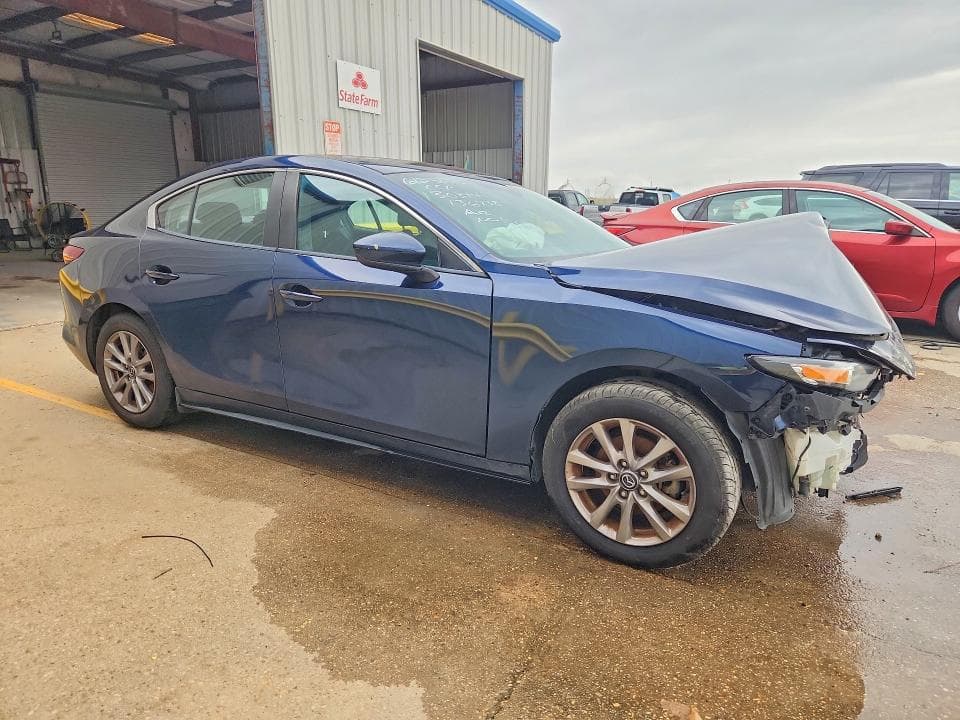 2020 MAZDA 3 4