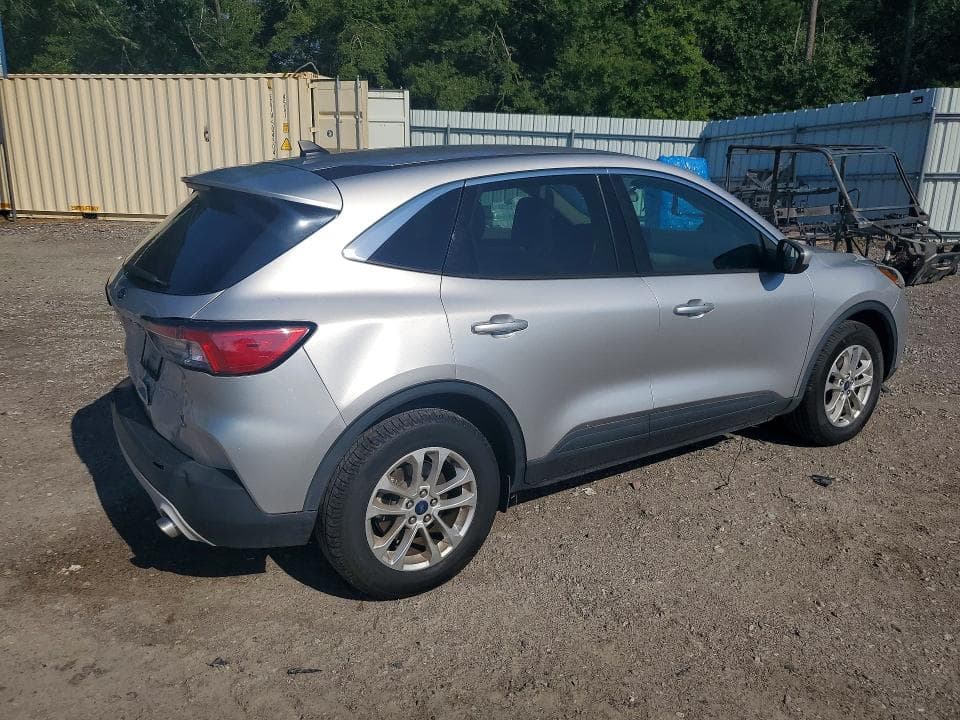 2020 FORD ESCAPE SE 3
