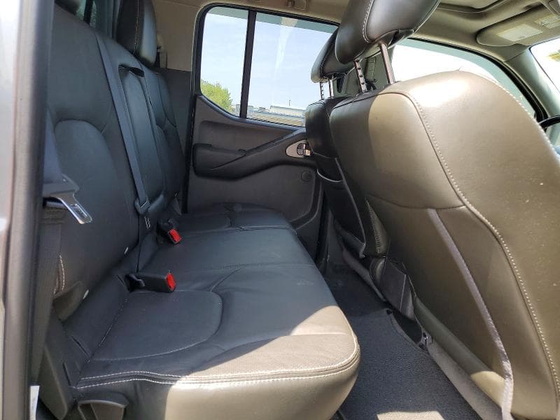 2018 NISSAN FRONTIER PRO-4X 10