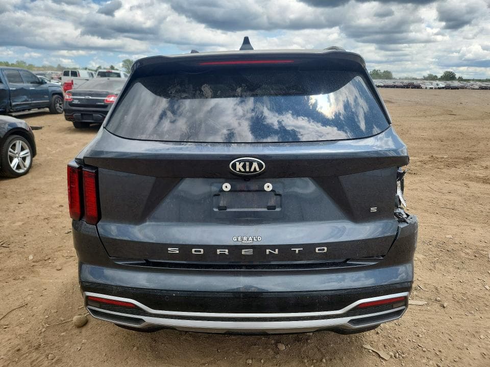 2021 KIA SORENTO S 6