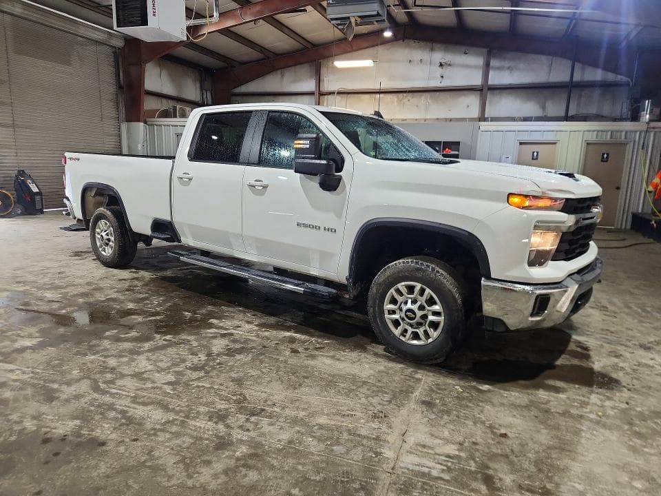 2025 CHEVROLET SILVERADO K2500 HEAVY DUTY LT 4