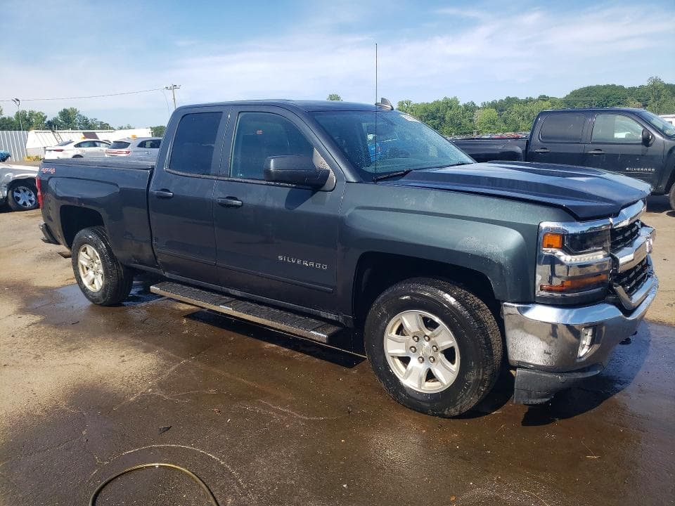 2017 CHEVROLET SILVERADO K1500 LT 4