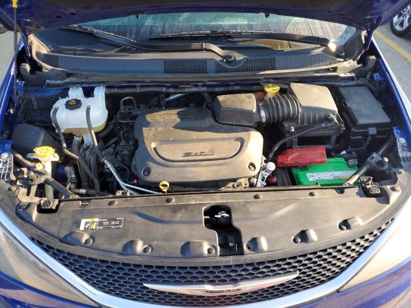 2021 CHRYSLER VOYAGER LX 12