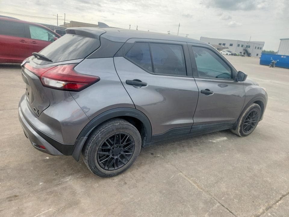 2021 NISSAN KICKS S 3