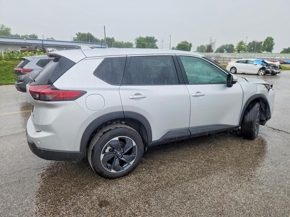 2025 NISSAN ROGUE SV 3