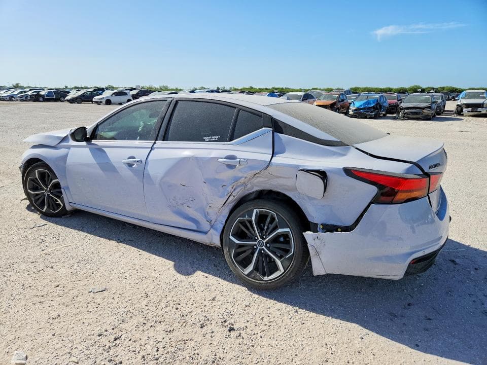 2024 NISSAN ALTIMA SR 2