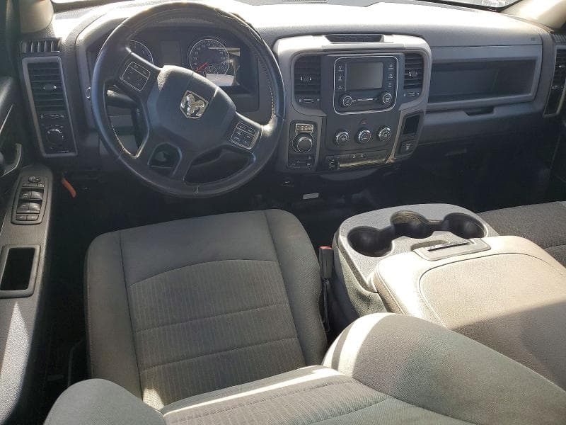 2020 RAM 1500 CLASSIC SSV 8
