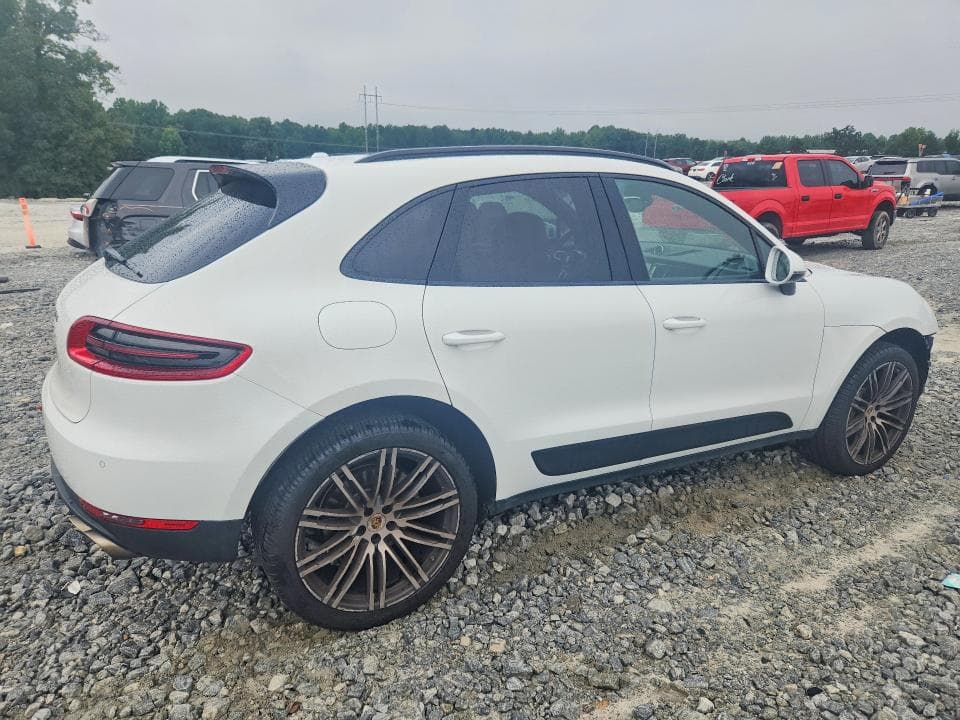 2017 PORSCHE MACAN S 3