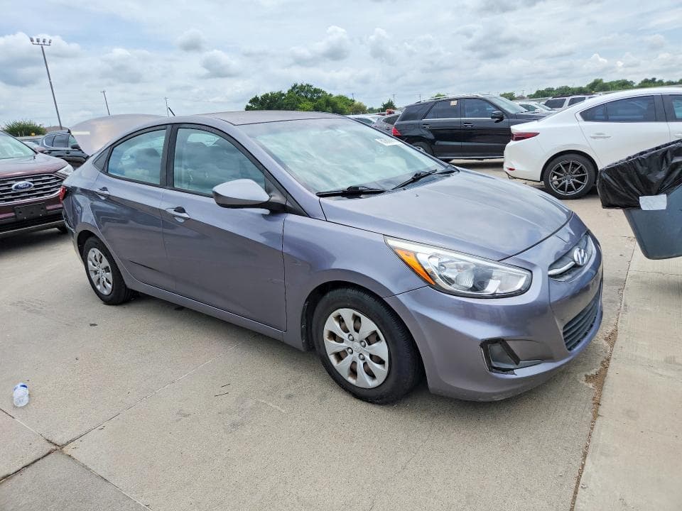 2017 HYUNDAI ACCENT SE 4