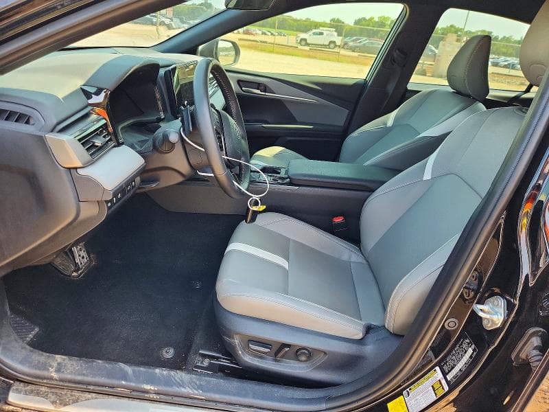 2025 TOYOTA CAMRY SE 7