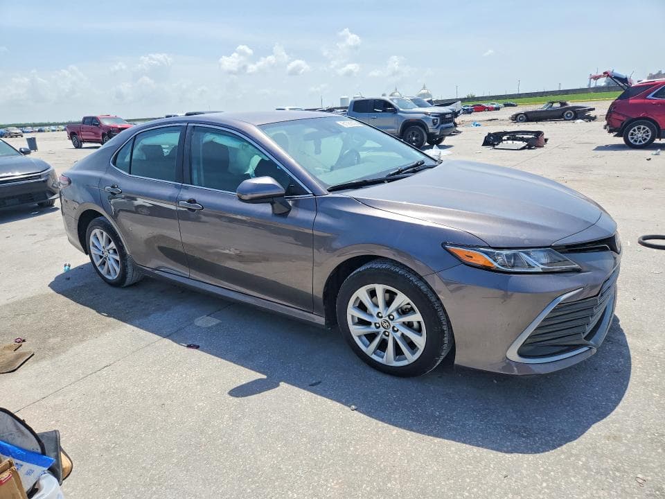 2023 TOYOTA CAMRY LE 4