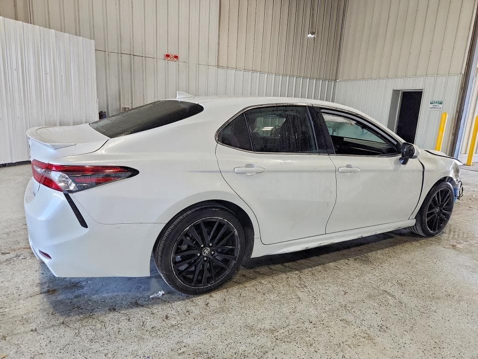 2024 TOYOTA CAMRY XSE 3