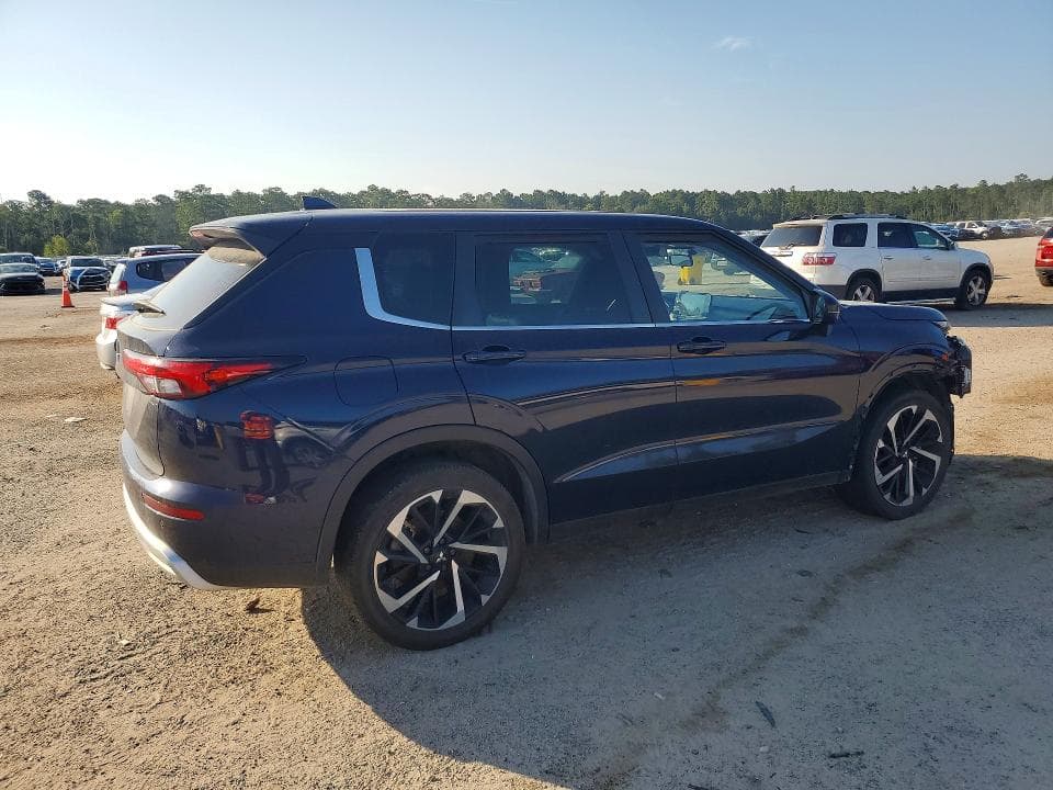 2023 MITSUBISHI OUTLANDER SE 3