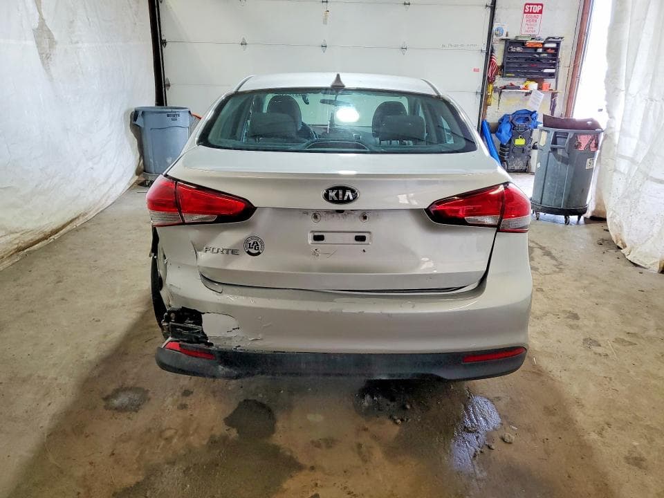 2017 KIA FORTE LX 6