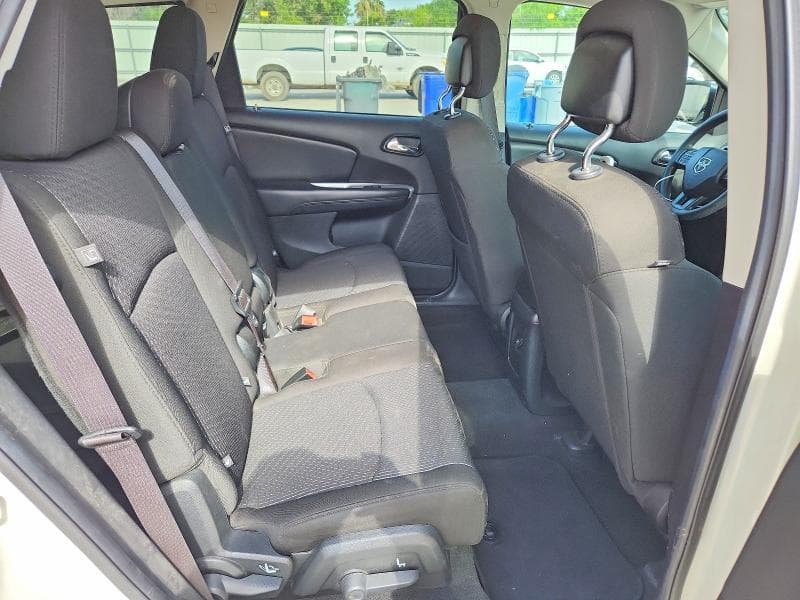 2019 DODGE JOURNEY SE 11