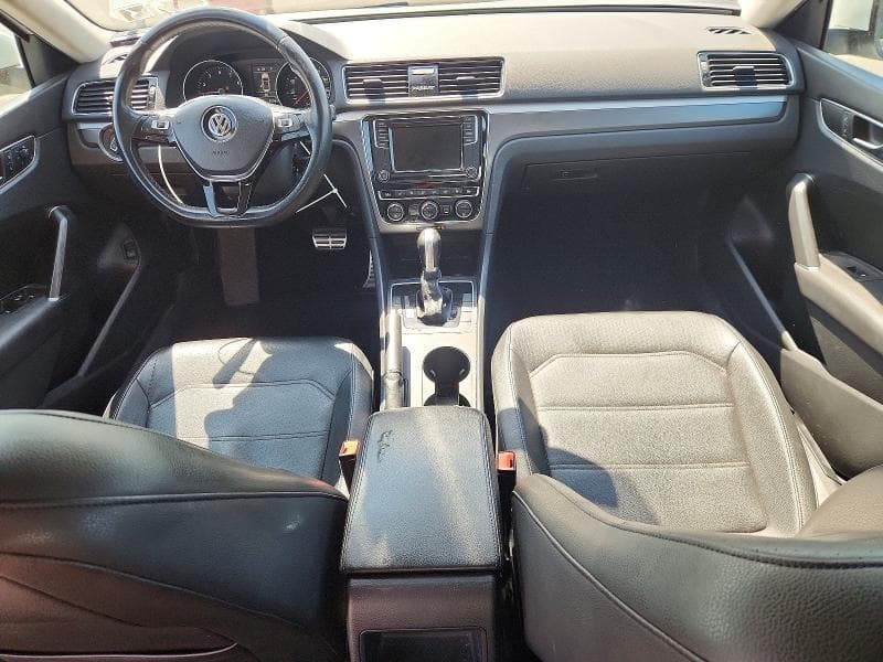 2018 VOLKSWAGEN PASSAT S 8