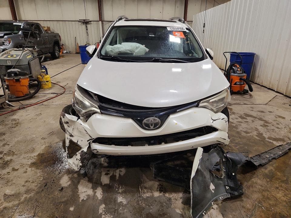 2018 TOYOTA RAV4 LIMITED 5