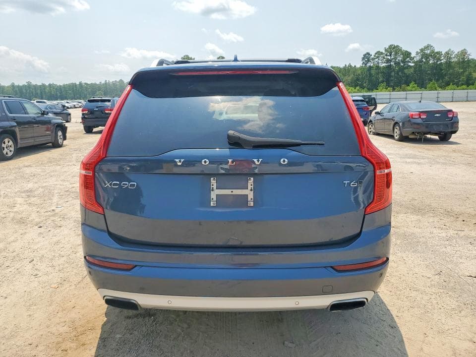 2018 VOLVO XC90 T6 6