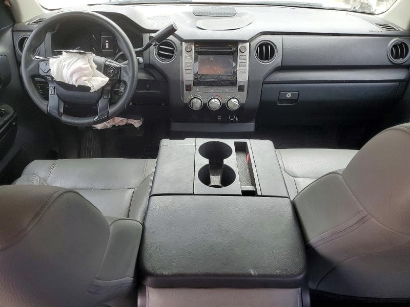 2018 TOYOTA TUNDRA SR 8