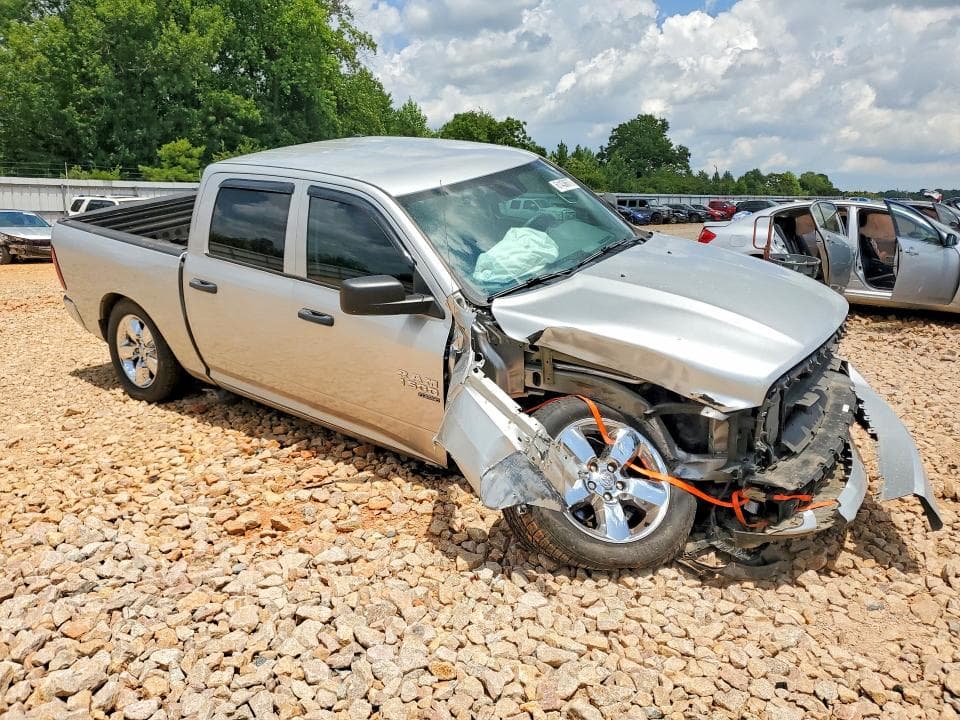 2019 RAM 1500 CLASSIC TRADESMAN 4